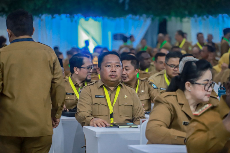 Sekkot Ternate dan Kepala Bapelitbangda Ikut Retret: Dorong Program Daerah ke Nasional