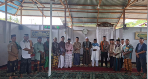 Kapolsek Patani Safari Jumat di Desa Loman