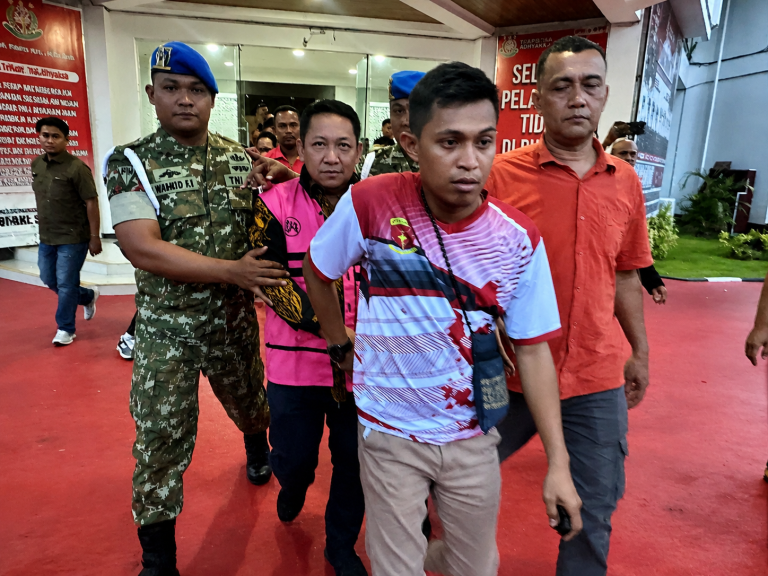 Kejati Maluku Utara Tahan Bupati Taliabu Dua Periode terkait Kasus Korupsi Proyek Isda