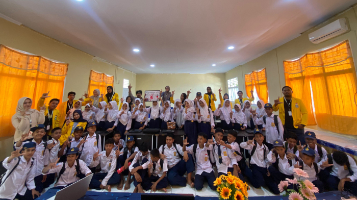 Mahasiswa KKN Unkhair Edukasi Siswa SMPN 11 Kota Ternate soal Kekerasan Seksual