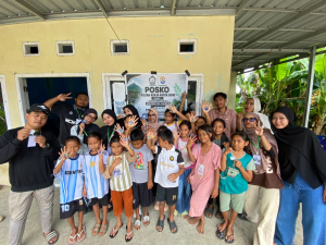 Mahasiswa KKN Unkhair di Kelurahan Afe Taduma Sulap Tutup Botol Bekas Jadi Gantungan Kunci Bernilai Ekonomi