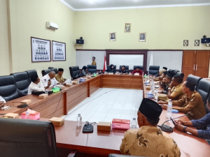 DPRD Janji Perjuangkan Kembali Pemekaran Dua Desa di Kepulauan Sula