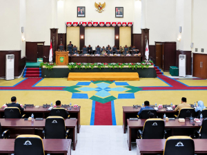 Sering Mangkir dari Paripurna, Bupati Kepulauan Sula Ditegur DPRD